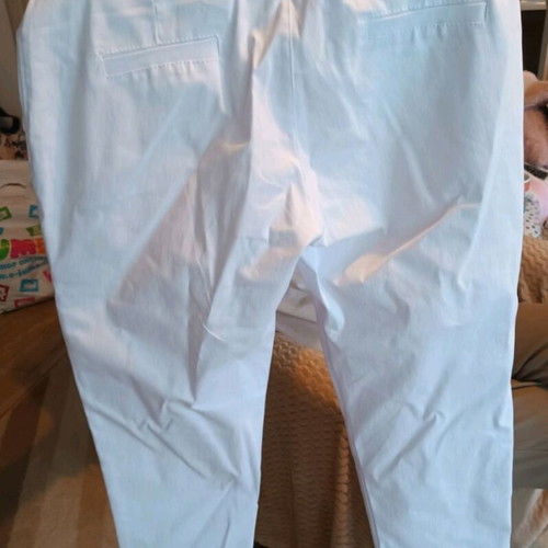 Women's white pants new, size L