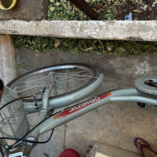 Orient city bike, 26 inch, women's, with basket and gears