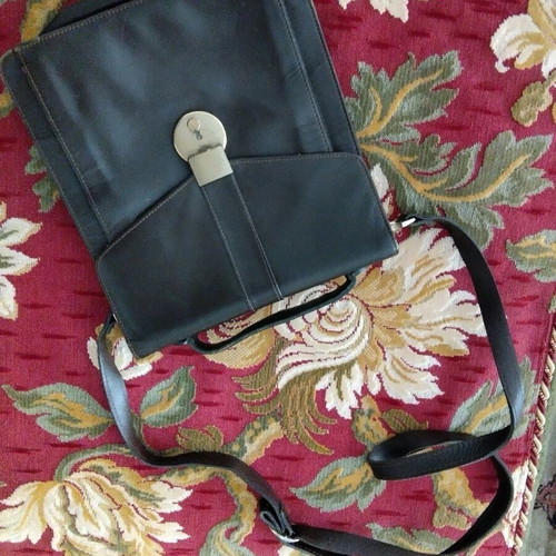 Vintage leather bag used, brown, quality with many compartments