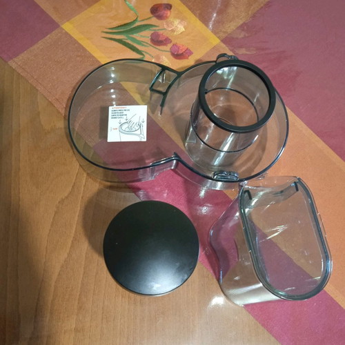 Rohnson juicer new without box