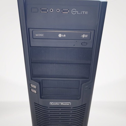 Desktop PC AMD FX-4130 Quad-Core like new, 8GB RAM, GT 730 2GB, 120GB SSD
