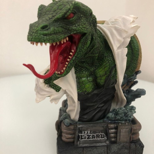 Lizard bust new, 8 inches, Spider-Man villain, Diamond Select