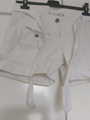 Γυναικείο λευκό σορτς Dorothy Perkins σαν καινούργιο, μέγεθος M