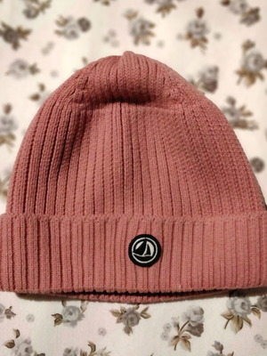 Knit cap new, one size, pink and black