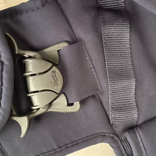 Chicco baby carrier like new, dark blue with bib and canopy