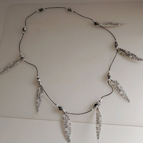 Boho statement necklace with feathers like new, black and white