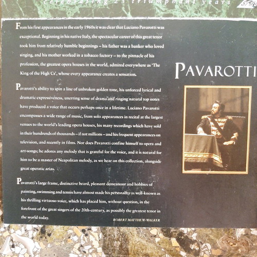 The Pavarotti Collection double cassette like new, classical music