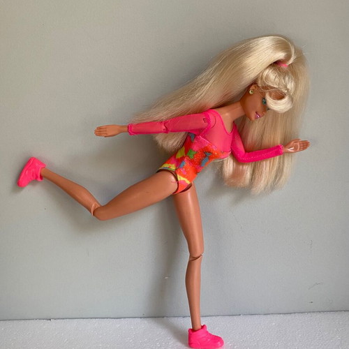 Mattel Gymnast Barbie doll 1993 used