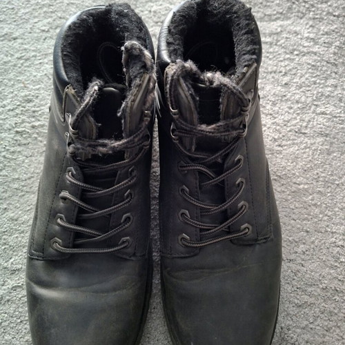 Boots size 44 like new, gray with inner lining