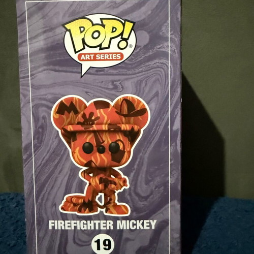 Funko POP Firefighter Mickey sealed, special edition