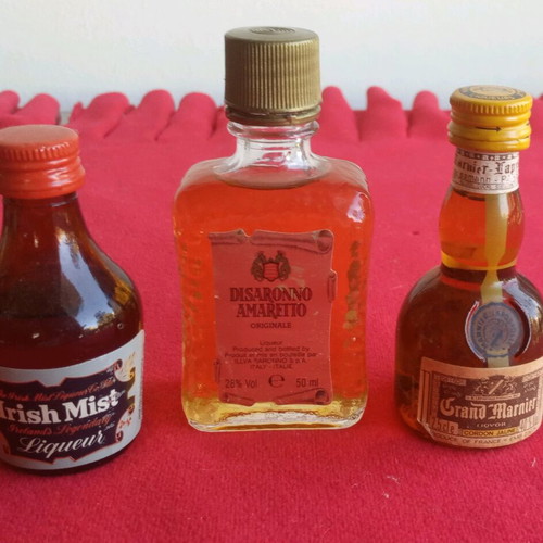 Miniature liqueurs full, like new, set of 3