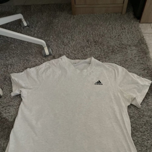 Adidas T-shirt gray size L like new