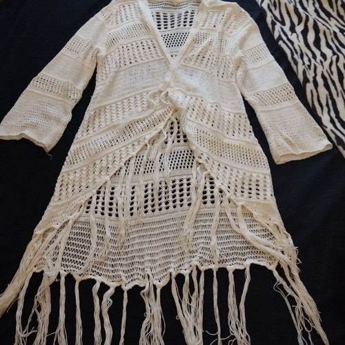 Boho loose and wrap cardigan Mat like new, white