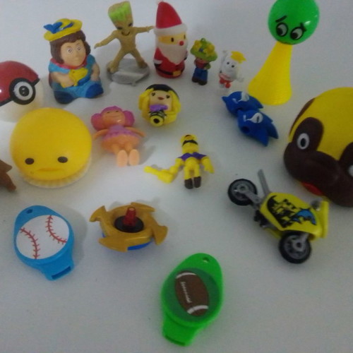 Miniature toys used, assorted figures pack