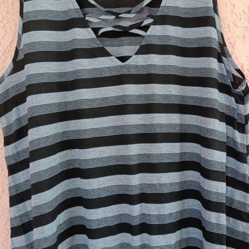Warehouse One plus size tank top with criss-cross V-neck, new