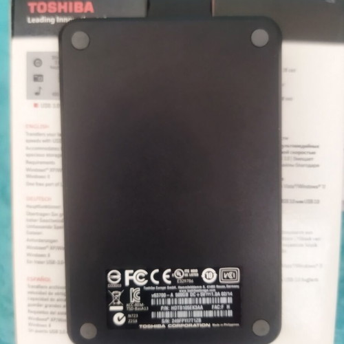 TOSHIBA STOR.E BASICS 500 GB external hard drive USB 3.0 & 2.0