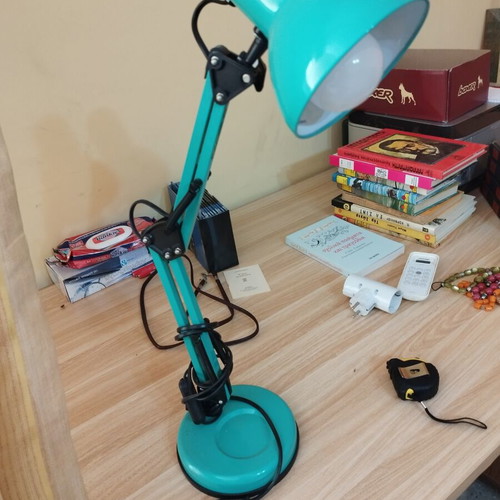 Desk lamp petrol color, maximum height 58 cm, like new, adjustable