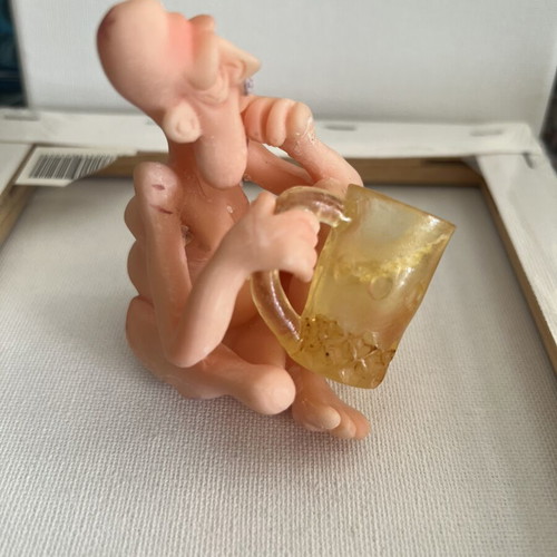 Humorous figurine