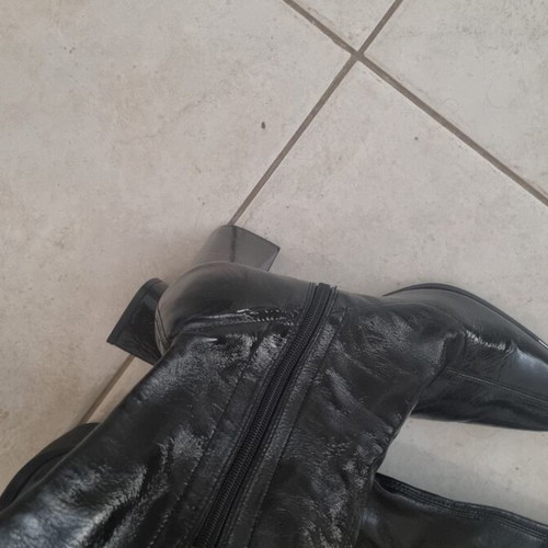 Patent leather boots size 41, like new, black