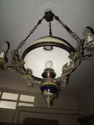 Ceiling light like new
