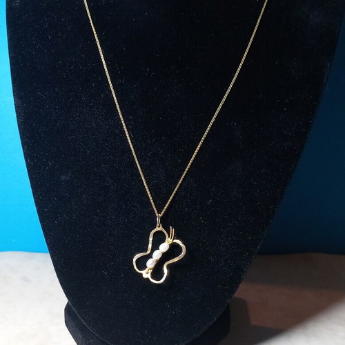 Silver (925) gold-plated butterfly necklace with 3 freshwater pearls and chain