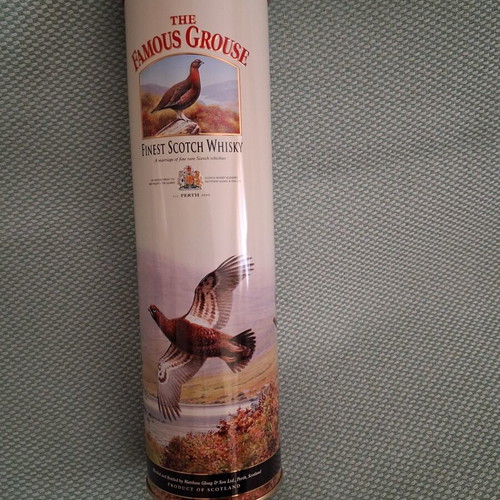 Famous Grouse Metal Collectible Case like new