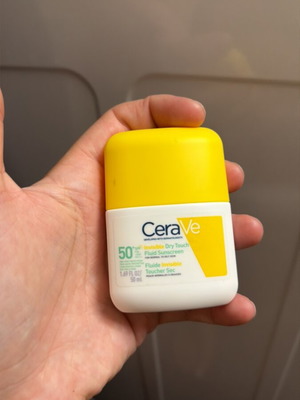 Cerave Dry Touch Invisible SPF50 Fluid Sunscreen new