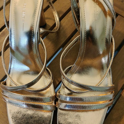 Women's gold sandals with straps and thick heel