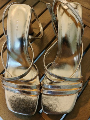 Women's gold sandals with straps and thick heel