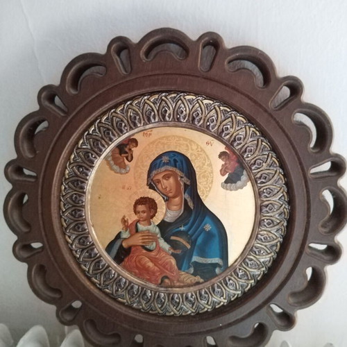 Original Virgin Mary icon with wooden circular frame and silver 925 details like new