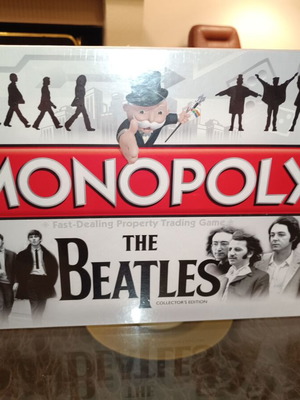 Monopoly The Beatles collectors edition board game new