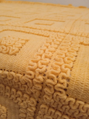Half-Double Handmade Knitted Blanket New