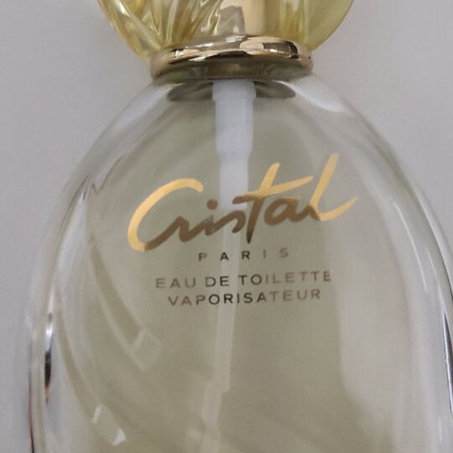 Crystal perfume used with small quantity