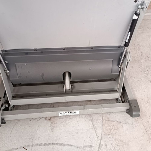 Horizon Paragon treadmill used with shock-absorbing deck
