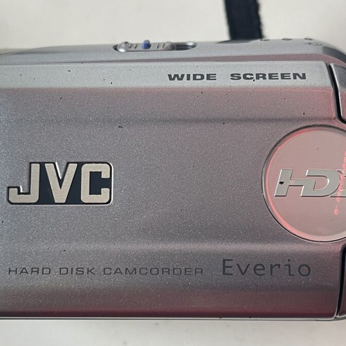 JVC Everio HDD Camcorder with 32x Optical Zoom and Samsonite Carrying Bag used