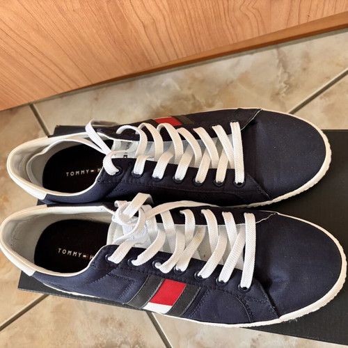 Tommy Hilfiger sneakers, white and blue, size 44
