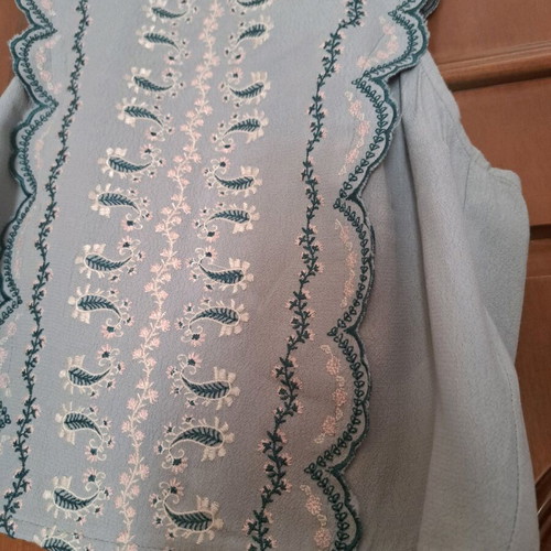 Set blouse and shorts used, size 36, Divided