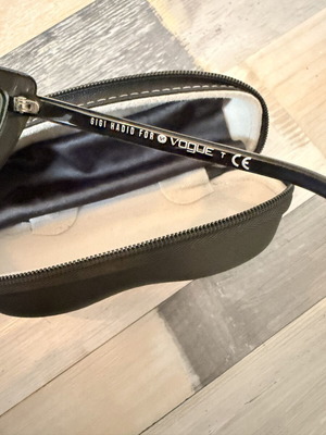 Vogue Eyewear x Gigi Hadid Cat-Eye Sunglasses VO5211S
