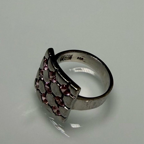 Y2k silver ring used with pink zircon