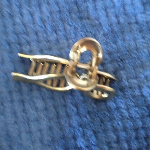 Clamper bow-shaped hair clip gold color new