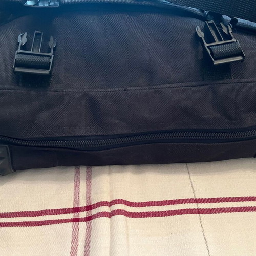 BBC World Messenger Shoulder Bag like new, black, waterproof