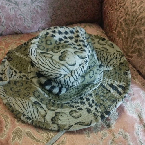 Safari hat used unisex size M
