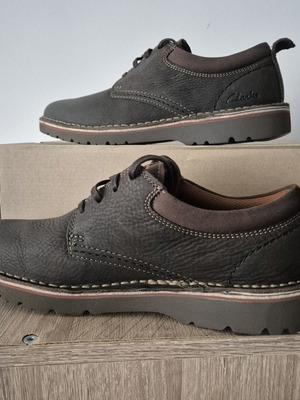 Clarks Eastridge Low casual shoes new, sizes 42 and 42.5, black and brown