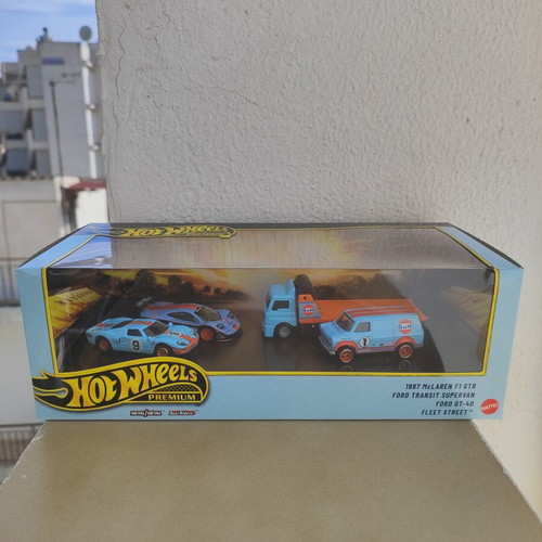 Hot Wheels Premium 2026 Gulf Diorama Set new