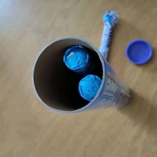 Mentos box like new with 6 packs