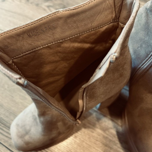 Women's platform boots new, beige suede, size 40