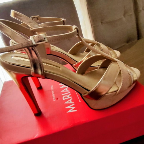 Mariamare Rose Gold & Nude Heeled Sandals size 40 like new