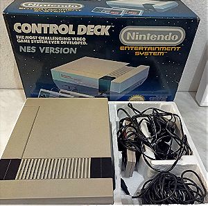 Nintendo NES ΣΤΟ ΚΟΥΤΙ ΤΟΥ, κομπλε, αριστη κατασταση, για συλλεκτη