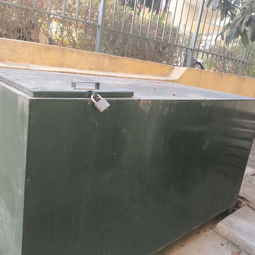Oil tank 2000 lt and oil burner used