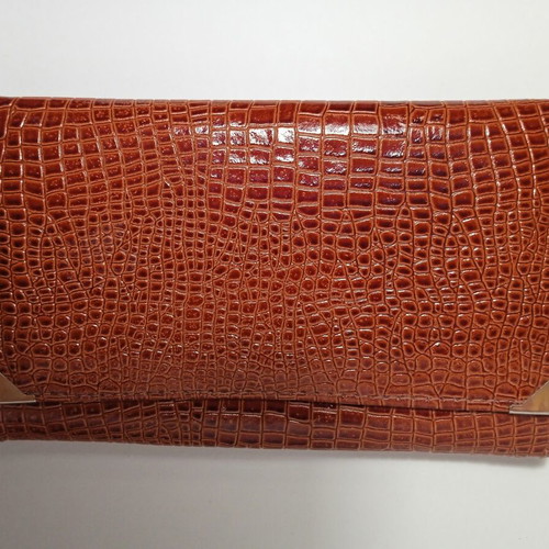 Leather wallet croco design brown women's new